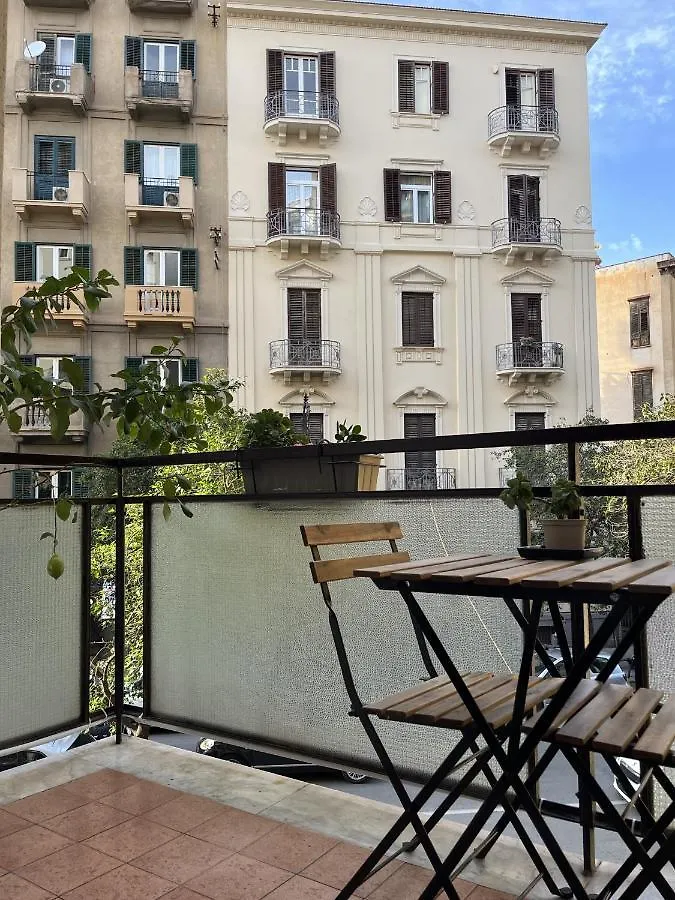 Dante Suites Palermo Bed & Breakfast