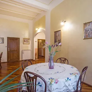  Bed & Breakfast Il Giglio D'oro Italy
